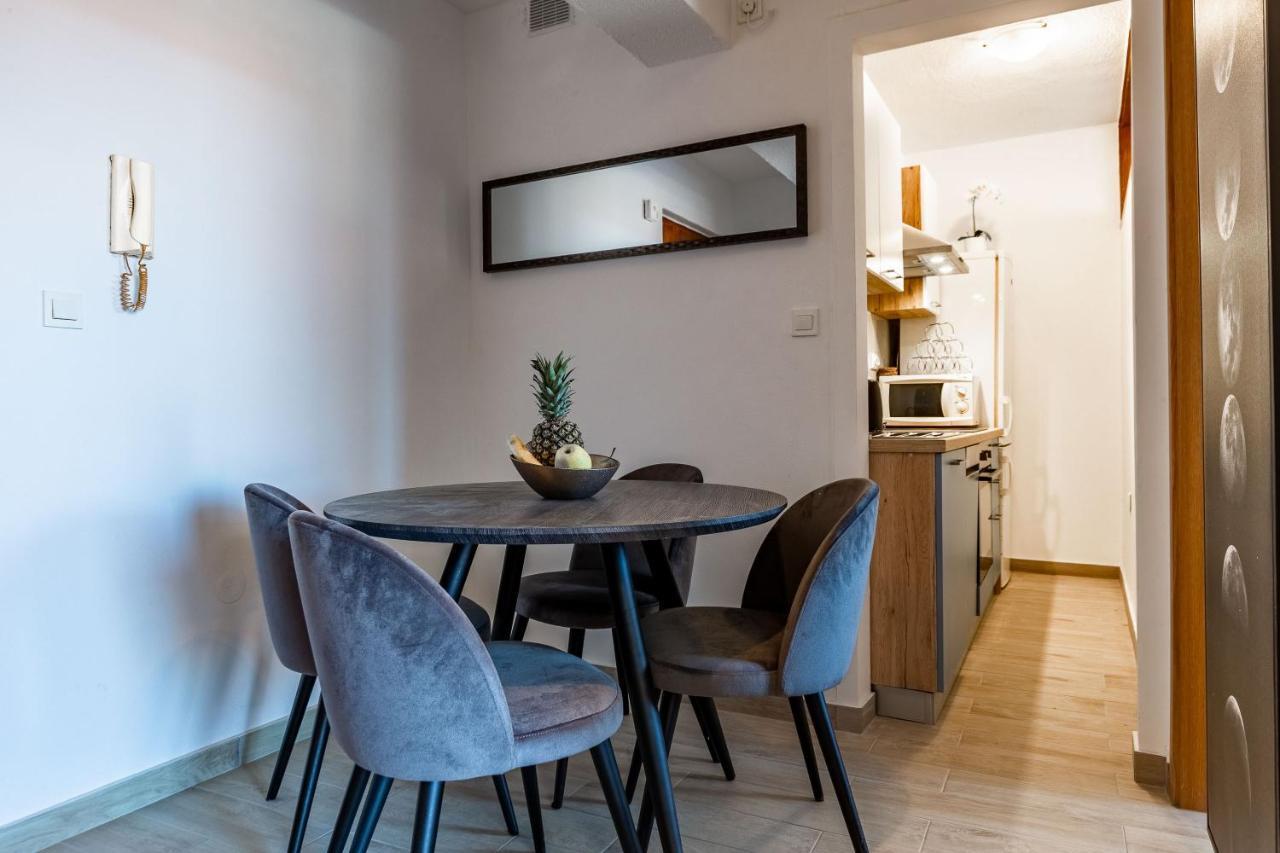 Bobo Central 2Br Apartment Ζαντάρ Εξωτερικό φωτογραφία