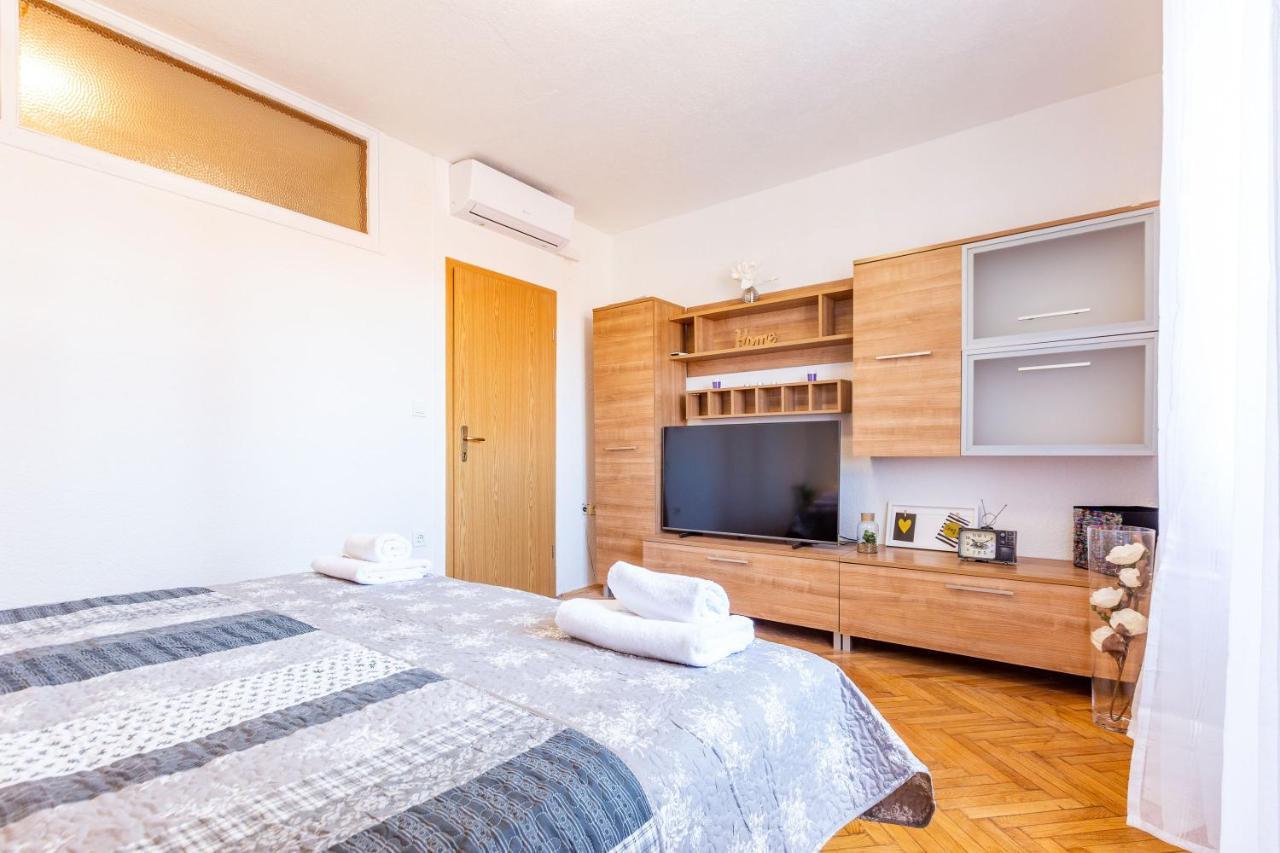 Bobo Central 2Br Apartment Ζαντάρ Εξωτερικό φωτογραφία