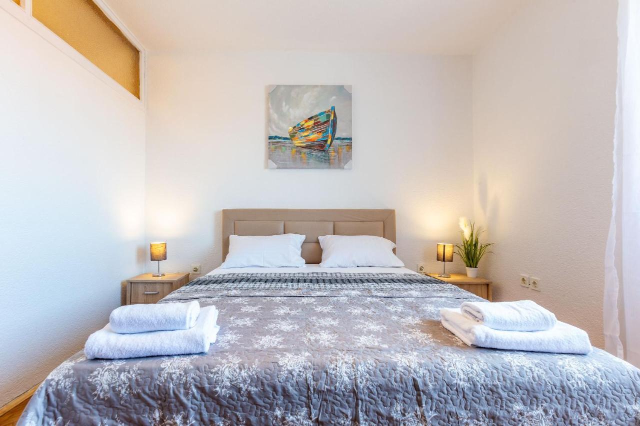 Bobo Central 2Br Apartment Ζαντάρ Εξωτερικό φωτογραφία