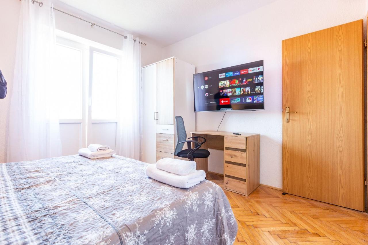 Bobo Central 2Br Apartment Ζαντάρ Εξωτερικό φωτογραφία