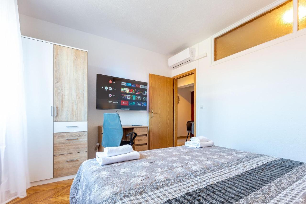 Bobo Central 2Br Apartment Ζαντάρ Εξωτερικό φωτογραφία